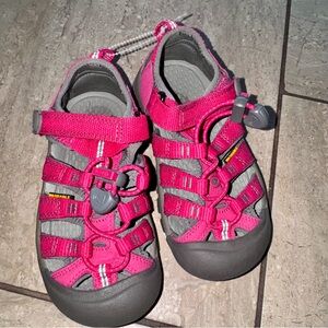 Keen Washable Sandals Like New